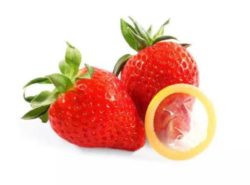 Touch Strawberry Condom Pack of 3